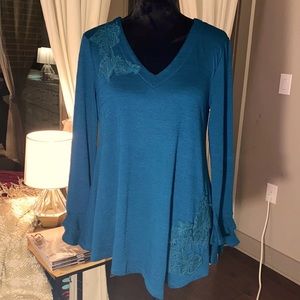 Hannah teal blue green longsleeve women’s shirt S​